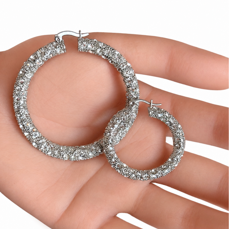 MAJOR PAVÉ HOOPS