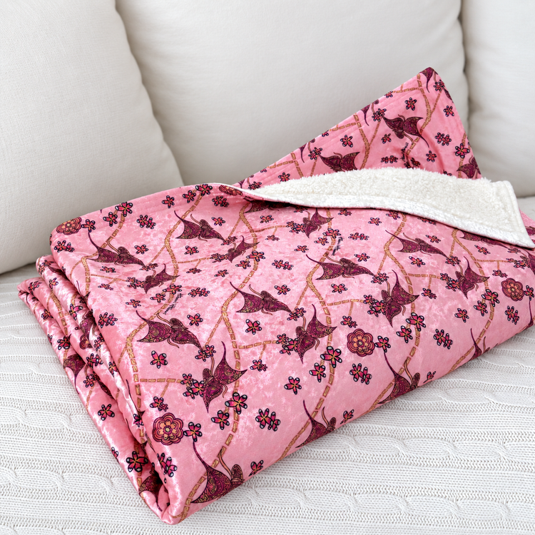 THE COZY DOUBLE FACED THROW BLANKET - PINK BUTTERFLY GARDEN