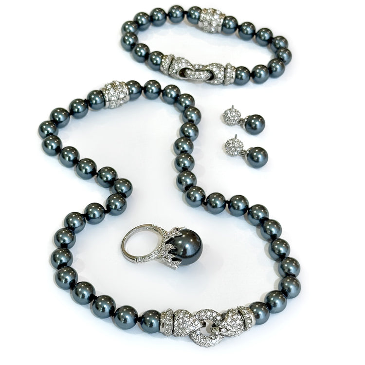 BLACK DIAMONDS AND PEARLS COLLECTION
