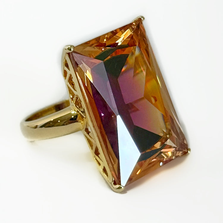 LIGHT FROM WITHIN RING CHAMPAGNE VIOLET