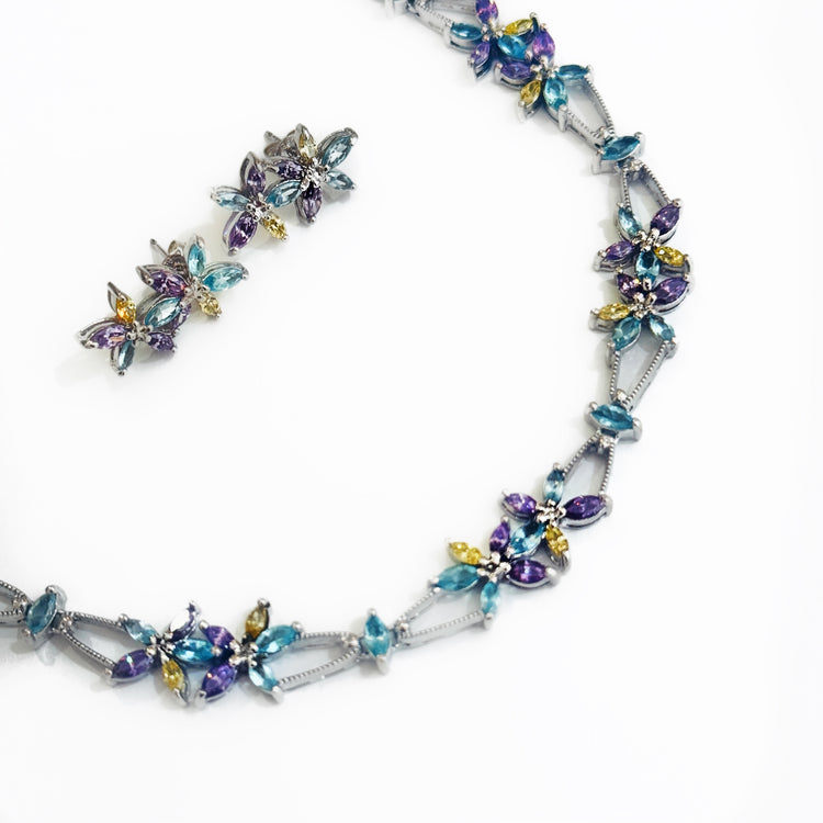 HEARD IT THROUGH THE GRAPEVINE NECKLACE & EARRING SET