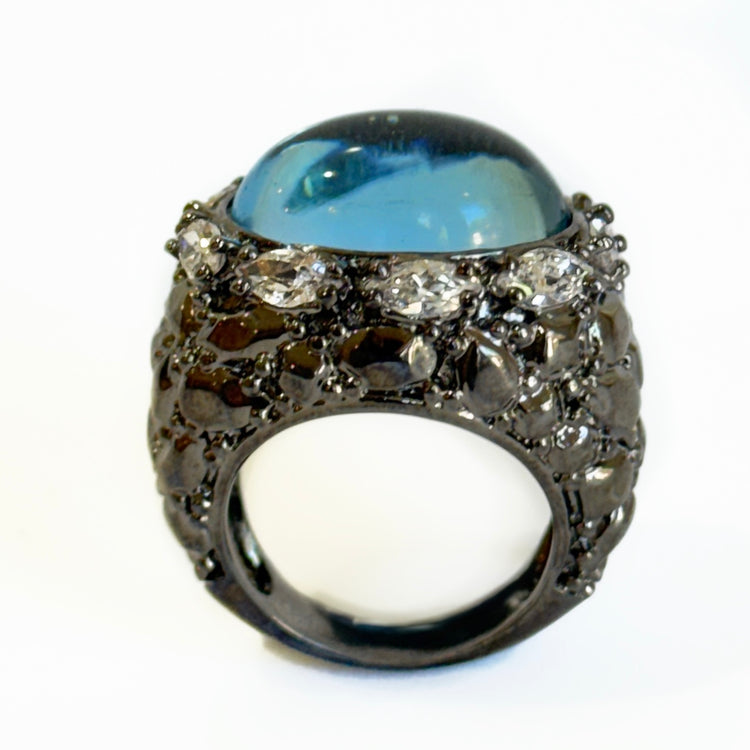 NOCTURNE CABOCHON RING