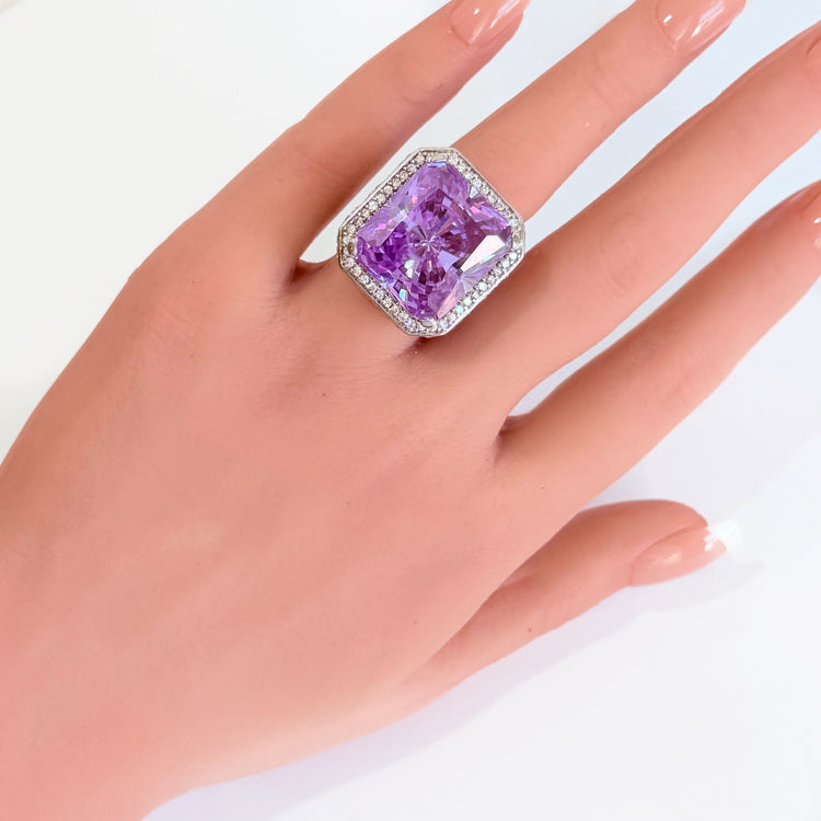 LAVENDER QUEEN RING
