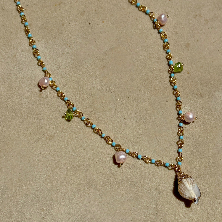 PETIT WHAT THE SHELL NECKLACE