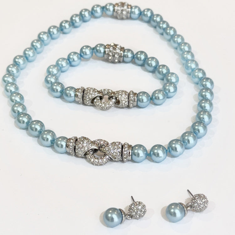 BLUE DIAMONDS AND PEARLS COLLECTION