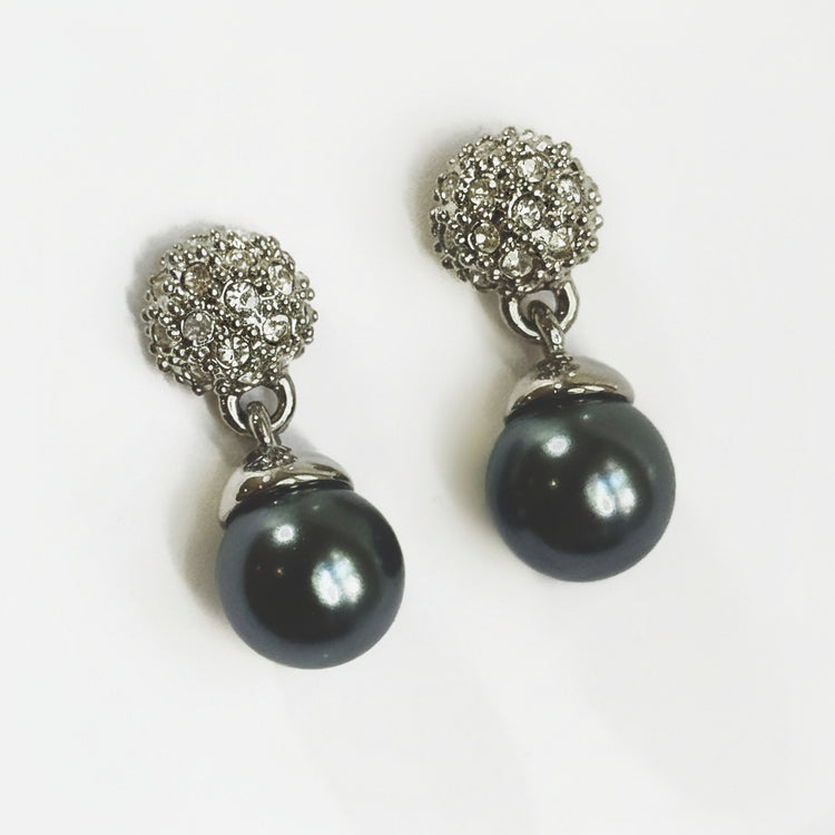 BLACK DIAMONDS & PEARLS NECKLACE & EARRINGS