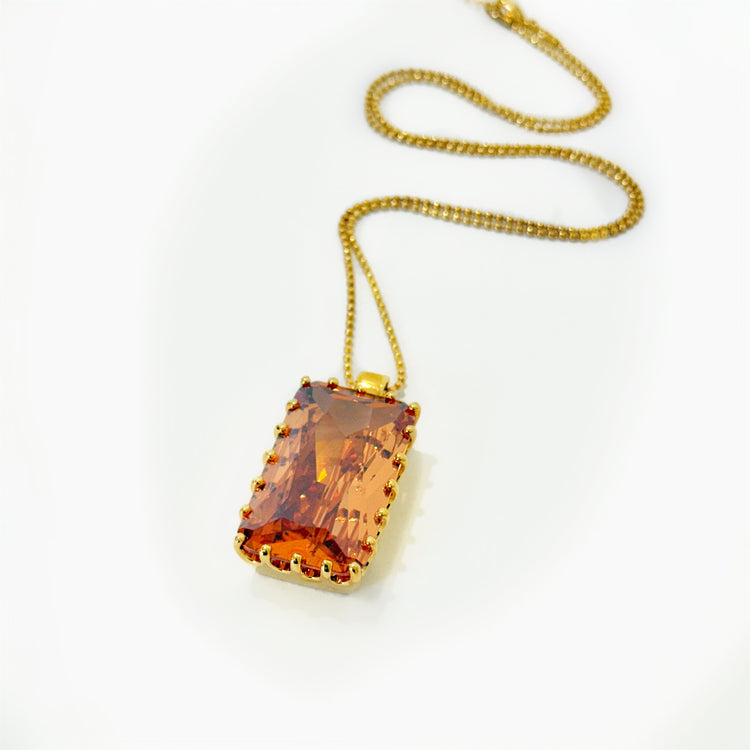 GRAND COGNAC PENDANT