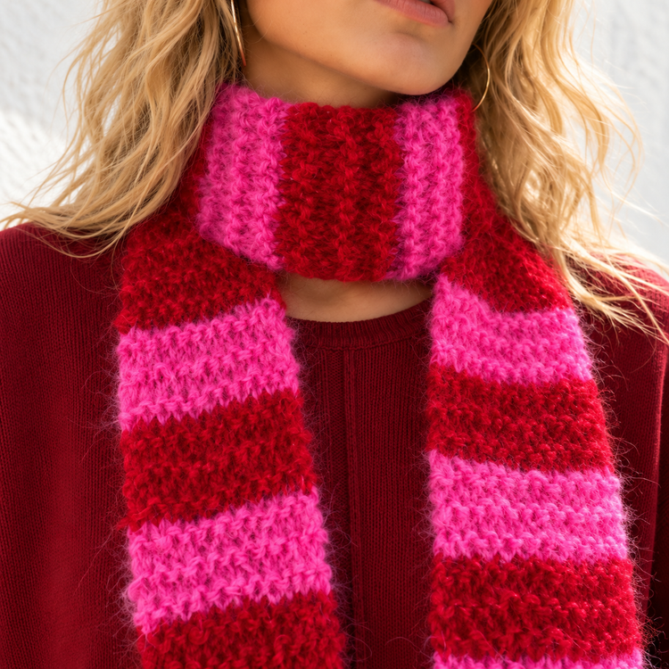 DAISY'S CANDY CANE SCARF - PINK & RED