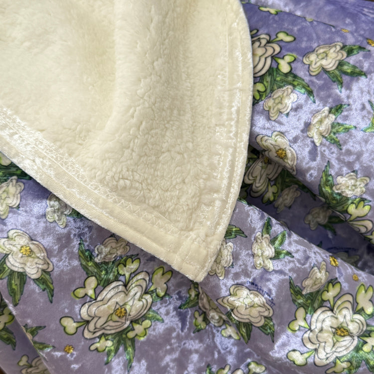 THE GARDENIA COZY DOUBLE FACED THROW BLANKET