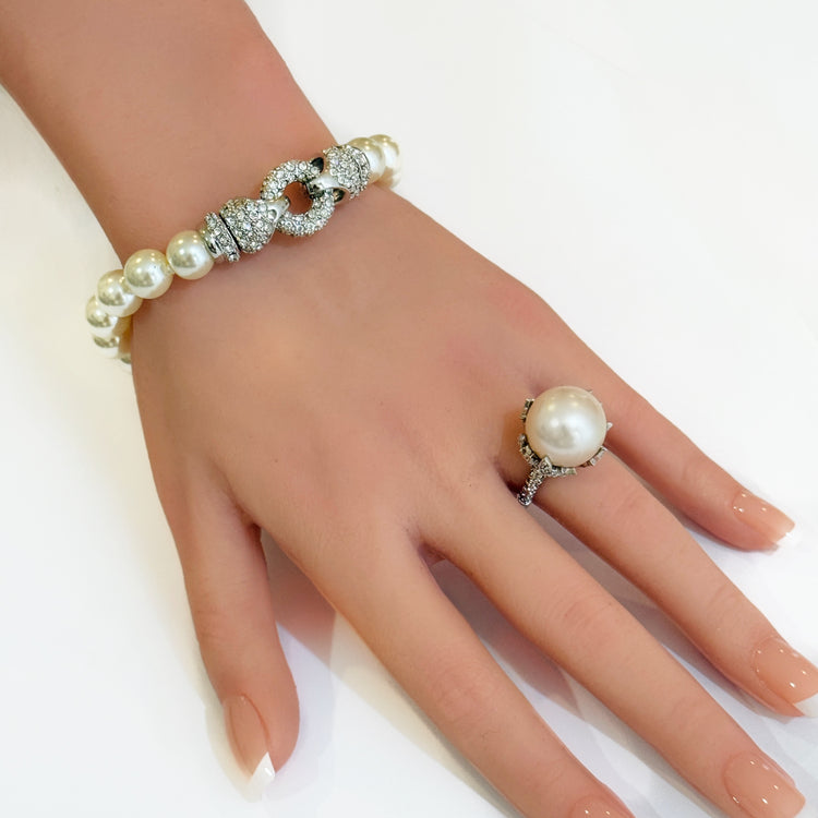 PEARL EMBRACE RING