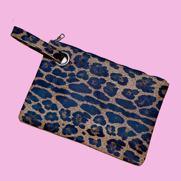 THE COLDEST! HAND PAINTED LARGE ZIPPER CASE