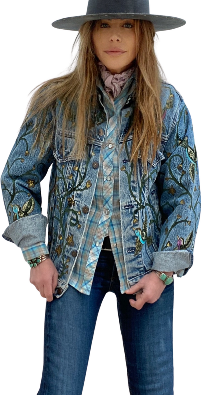 BIRDIE VINTAGE LEVIS HANDPAINTED SIZE 40 TRUCKER JACKET