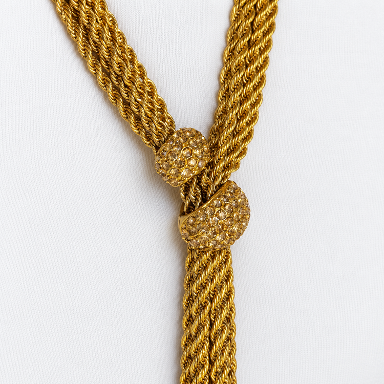 KNOTTY GIRL NECKLACE
