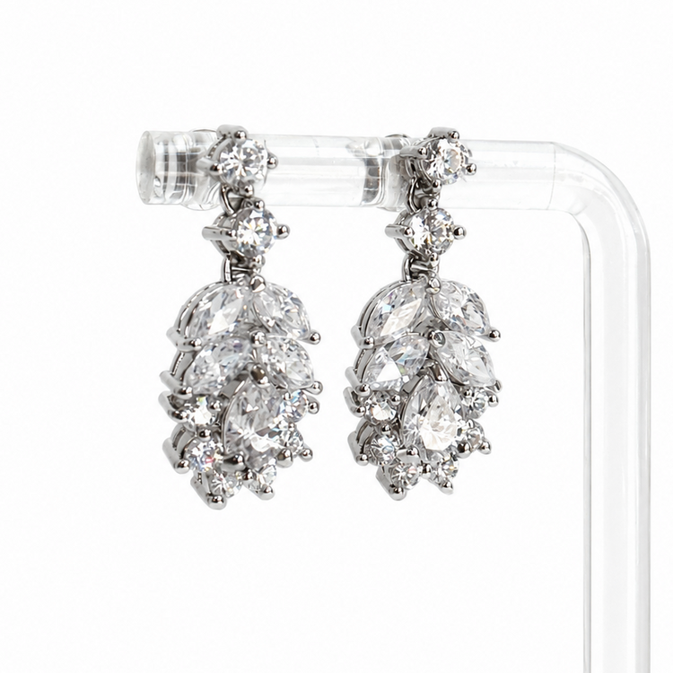 PETIT PETALS EARRINGS