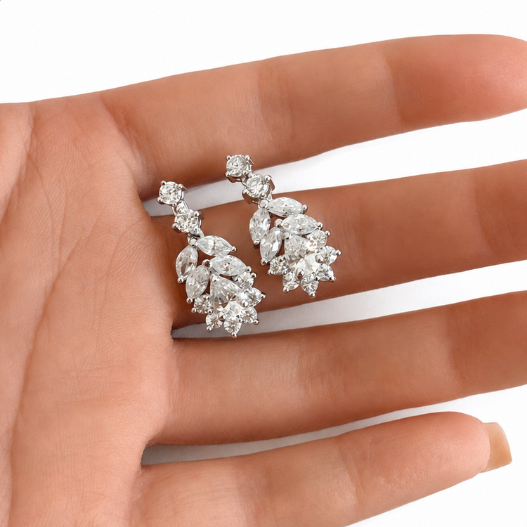 PETIT PETALS EARRINGS