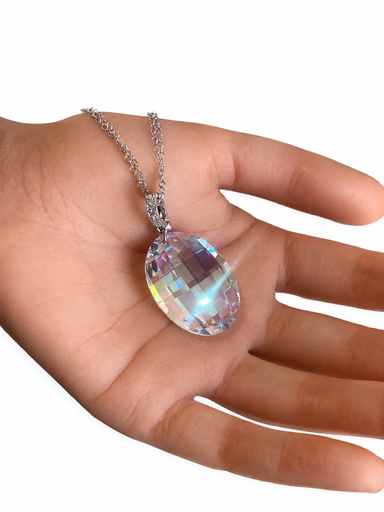 HOLY MOLY FANTASY STONE NECKLACE