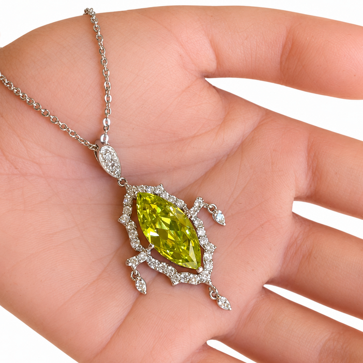 THE PERIDOT HALO PENDANT