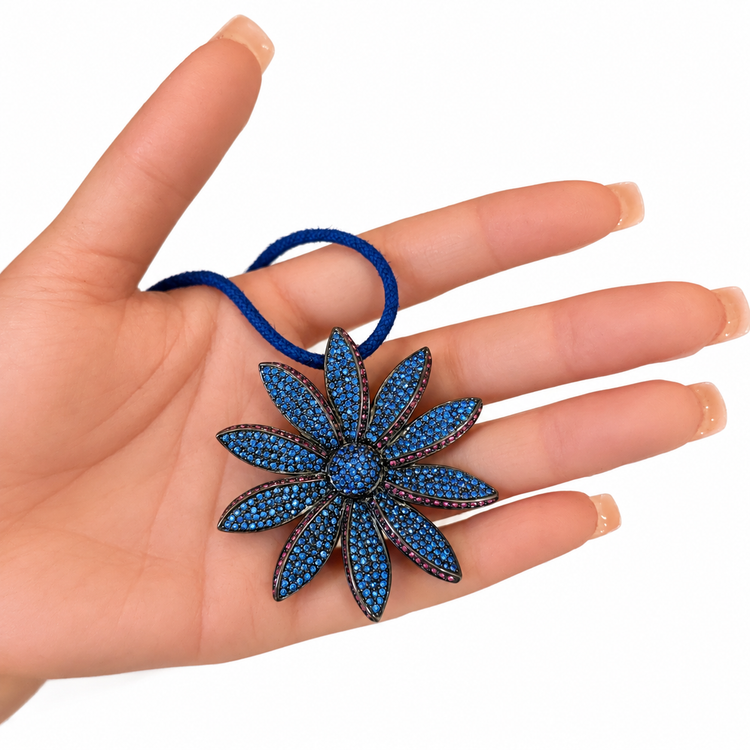 BLUE ME AWAY NECKLACE BROOCH