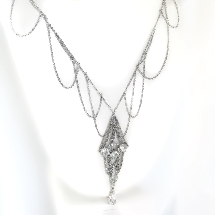DRAPED CHAIN  NECKLACE