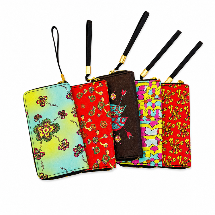 THE CONTINENTAL WALLET WITH DETACHABLE STRAP