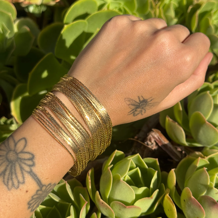 LIQUID GOLD TOGGLE BRACELET