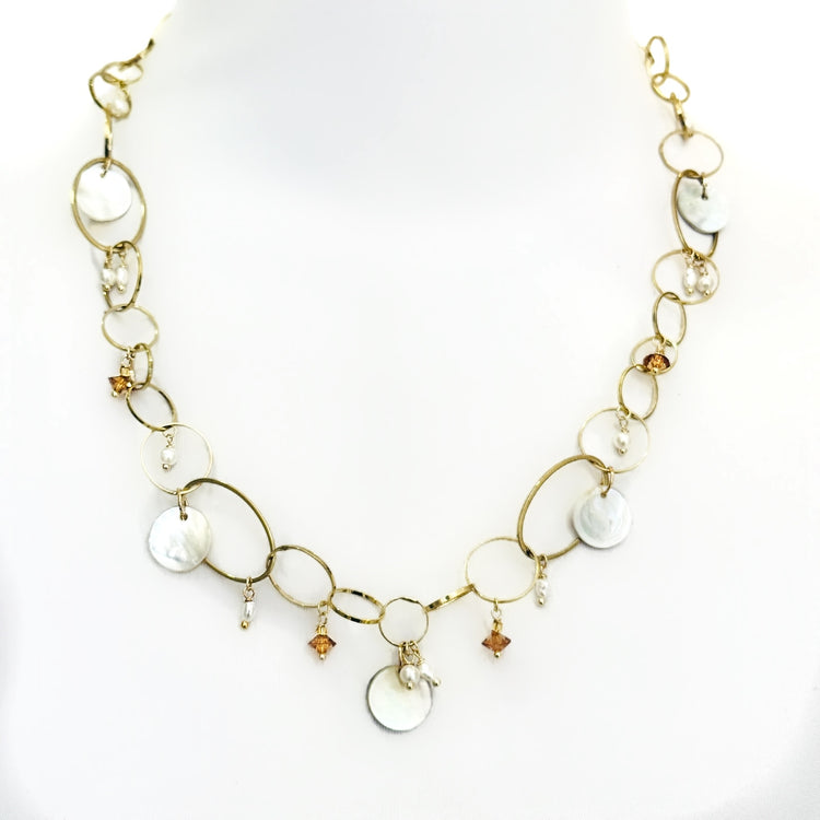 PEARLY WHITES GOLD NECKLACE