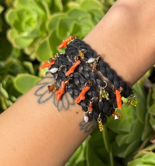 THE STEVIE CHARM BRACELET- DOWN BY THE SEASIDE BLACK