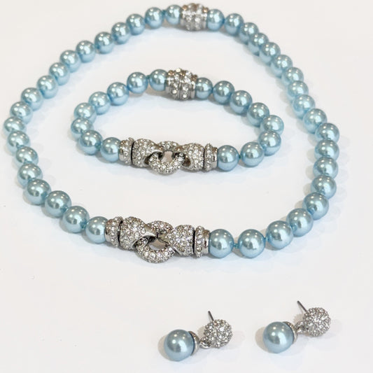 BLUE DIAMONDS AND PEARLS COLLECTION