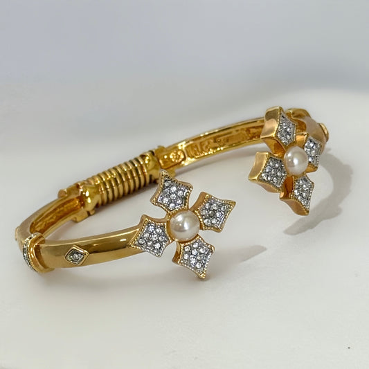 DIAMONDS AND PEARLS BRACELET