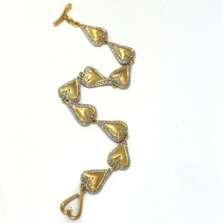 HEART OF GOLD TOGGLE BRACELET