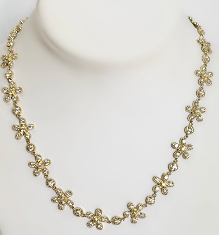 DIAMOND DAISY NECKLACE