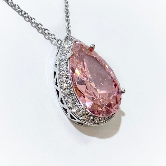 LA VIE EN ROSE PENDANT