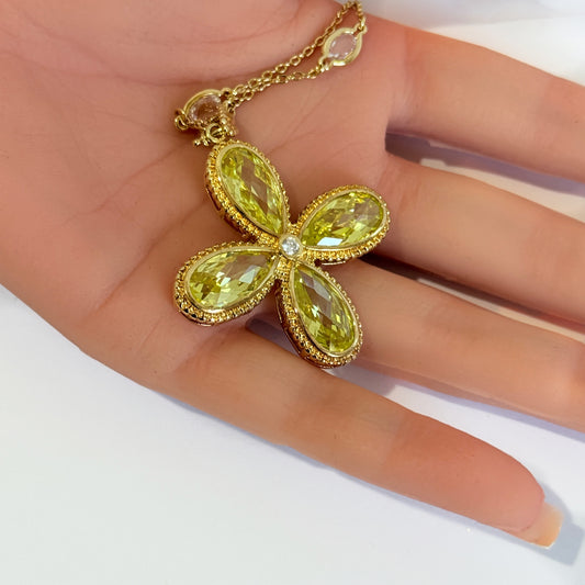 ABSINTHE LUCKY CLOVER NECKLACE
