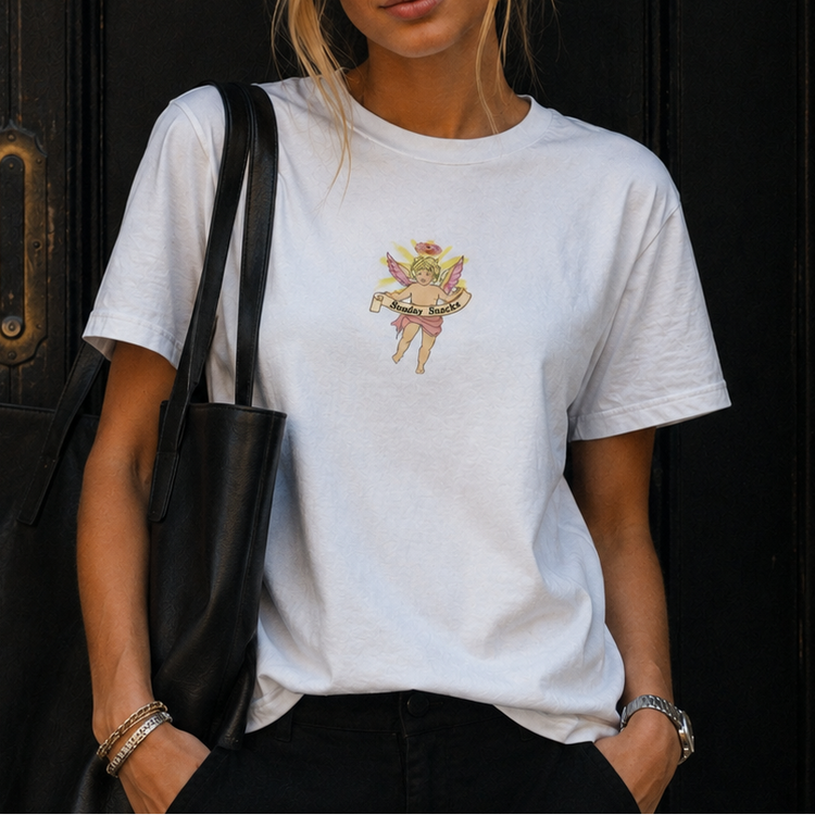 THE SUNDAY SNACKS T SHIRT!