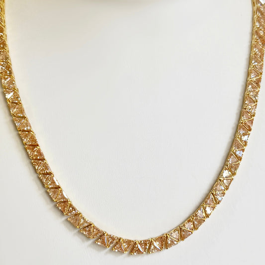 NUDE ILLUSION NECKLACE