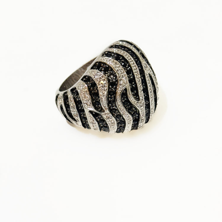 WILD ZEBRA RING