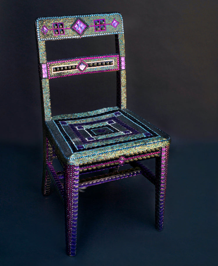 THE PEACOCK CHAIR BY LESLIE HAMEL