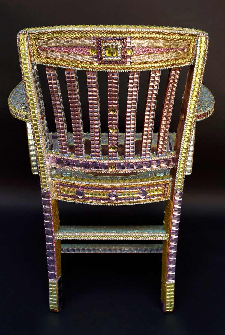 THE MOST BEAUTIFUL CHAIR BY LESLIE HAMEL